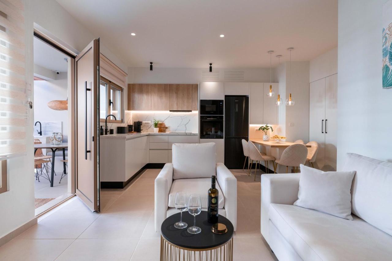 Mariann Premium Suites Лардос Екстер'єр фото
